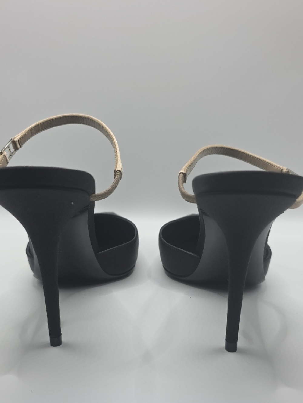 Saint Laurent Black Pointed Slingback Heels with Tan Strap - Picture 3 of 14